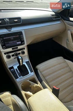 Купе Volkswagen CC / Passat CC 2012 в 