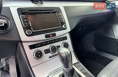 Купе Volkswagen CC / Passat CC 2012 в 