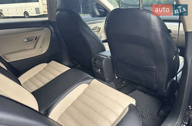 Купе Volkswagen CC / Passat CC 2010 в 