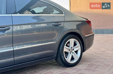 Купе Volkswagen CC / Passat CC 2013 в 
