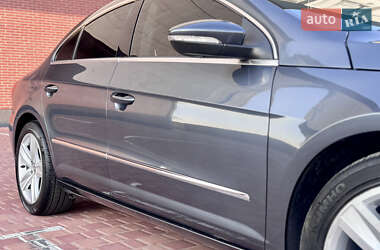 Купе Volkswagen CC / Passat CC 2013 в 