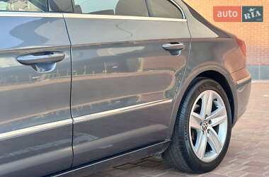 Купе Volkswagen CC / Passat CC 2013 в 