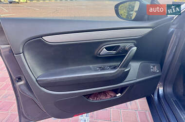 Купе Volkswagen CC / Passat CC 2013 в 