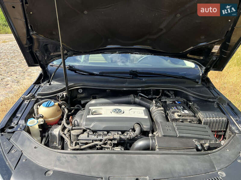 Купе Volkswagen CC / Passat CC 2012 в Андрушівці