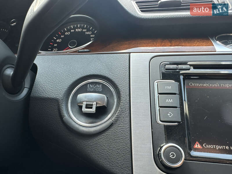 Купе Volkswagen CC / Passat CC 2012 в Днепре