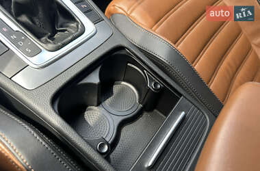 Купе Volkswagen CC / Passat CC 2012 в 