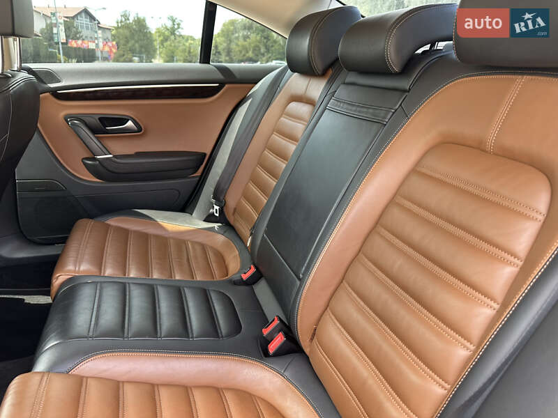 Купе Volkswagen CC / Passat CC 2012 в Днепре