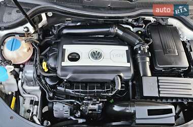 Купе Volkswagen CC / Passat CC 2013 в 