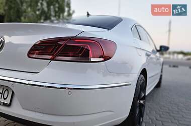 Купе Volkswagen CC / Passat CC 2013 в 