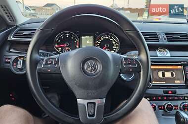 Купе Volkswagen CC / Passat CC 2013 в 