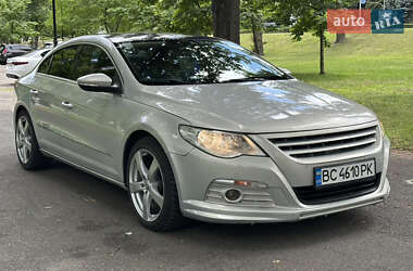 Купе Volkswagen CC / Passat CC 2009 в Киеве