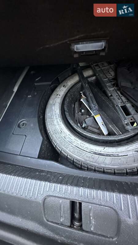 Купе Volkswagen CC / Passat CC 2013 в Киеве фото 14 Купе Volkswagen CC / Passat CC 2013 в Киеве