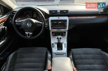 Купе Volkswagen CC / Passat CC 2010 в 