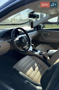 Купе Volkswagen CC / Passat CC 2013 в 