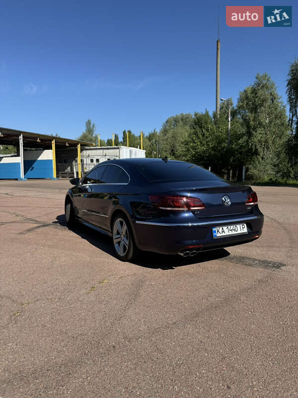 Купе Volkswagen CC / Passat CC 2015 в Киеве