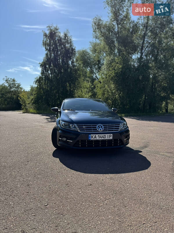 Купе Volkswagen CC / Passat CC 2015 в Киеве