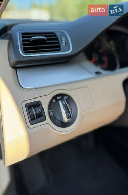 Купе Volkswagen CC / Passat CC 2015 в 