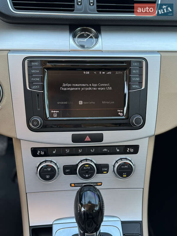 Купе Volkswagen CC / Passat CC 2015 в Киеве