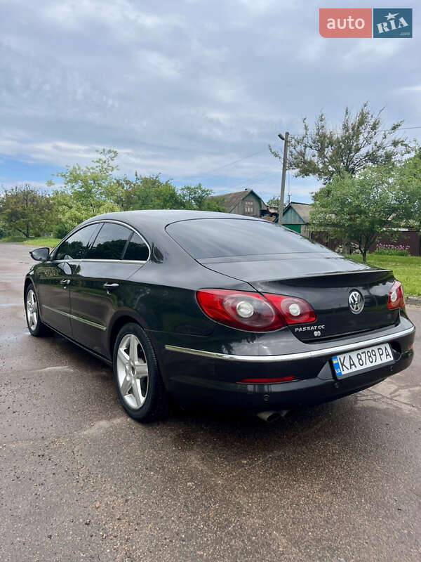 Купе Volkswagen CC / Passat CC 2010 в Киеве