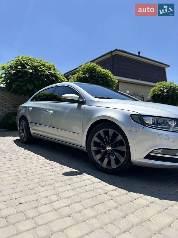 Купе Volkswagen CC / Passat CC 2014 в Виннице