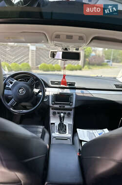 Купе Volkswagen CC / Passat CC 2014 в 