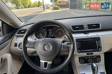 Купе Volkswagen CC / Passat CC 2011 в 
