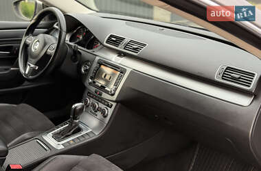 Купе Volkswagen CC / Passat CC 2013 в 