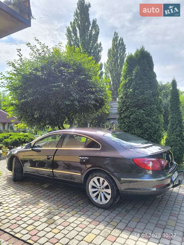 Купе Volkswagen CC / Passat CC 2010 в Дубно
