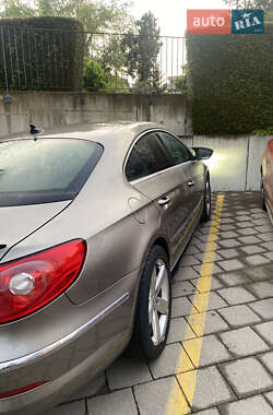 Купе Volkswagen CC / Passat CC 2011 в 