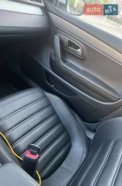 Купе Volkswagen CC / Passat CC 2014 в 