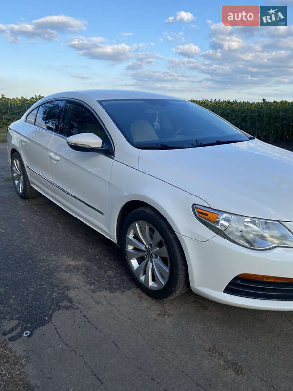 Купе Volkswagen CC / Passat CC 2012 в Борисполе