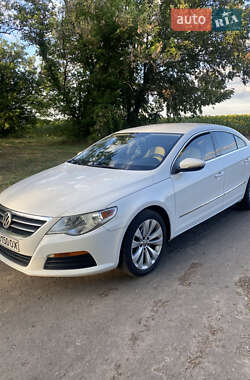 Купе Volkswagen CC / Passat CC 2012 в Борисполі