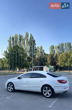 Купе Volkswagen CC / Passat CC 2011 в 