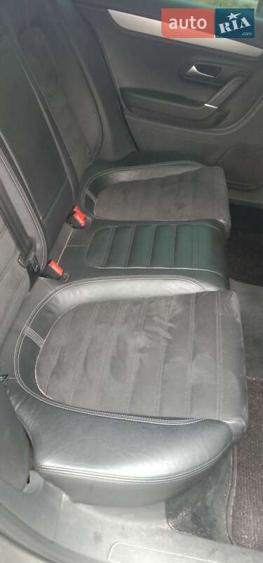 Купе Volkswagen CC / Passat CC 2010 в Києві