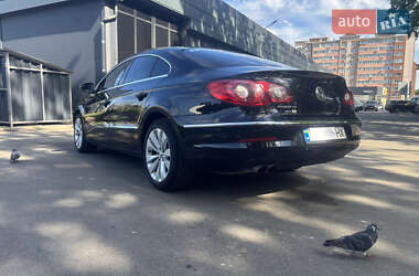 Купе Volkswagen CC / Passat CC 2011 в 