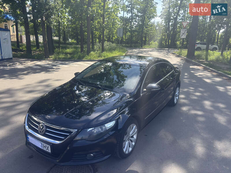 Купе Volkswagen CC / Passat CC 2011 в Киеве