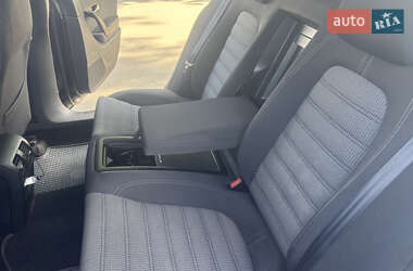 Купе Volkswagen CC / Passat CC 2011 в 
