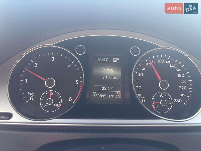 Купе Volkswagen CC / Passat CC 2011 в Киеве