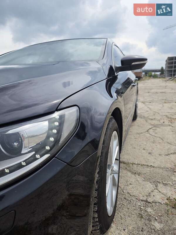 Купе Volkswagen CC / Passat CC 2013 в Києві