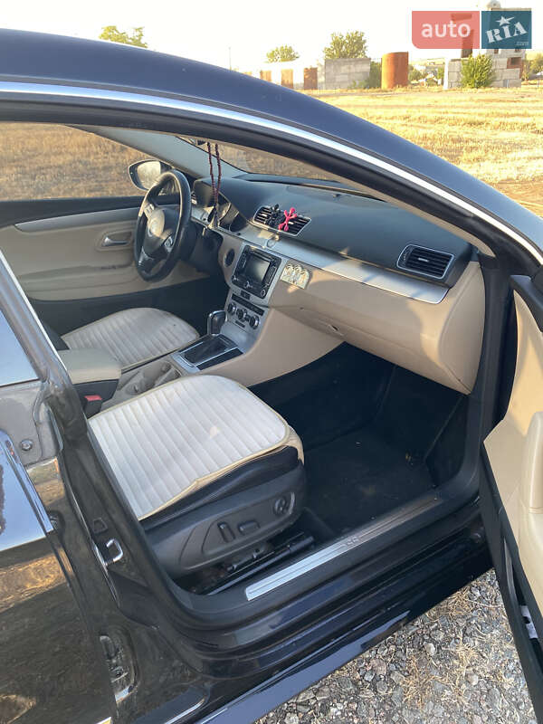 Купе Volkswagen CC / Passat CC 2012 в Николаеве