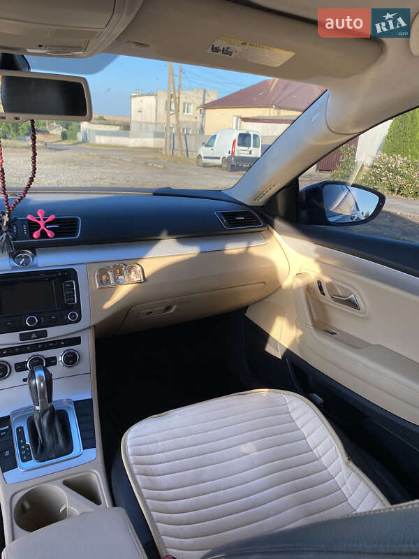 Купе Volkswagen CC / Passat CC 2012 в Николаеве