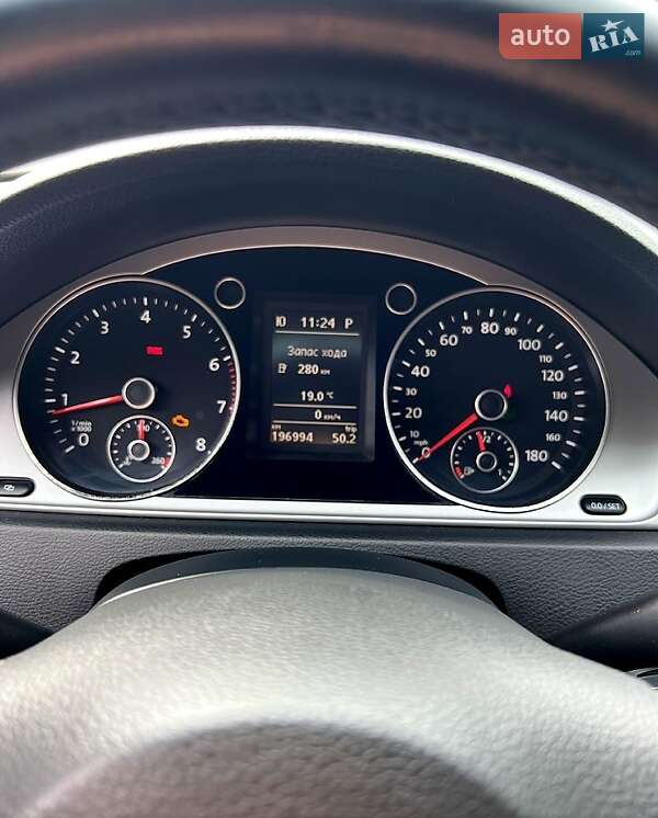 Купе Volkswagen CC / Passat CC 2011 в Львові