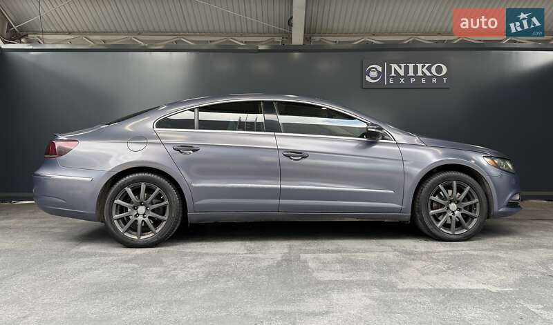 Купе Volkswagen CC / Passat CC 2013 в Києві