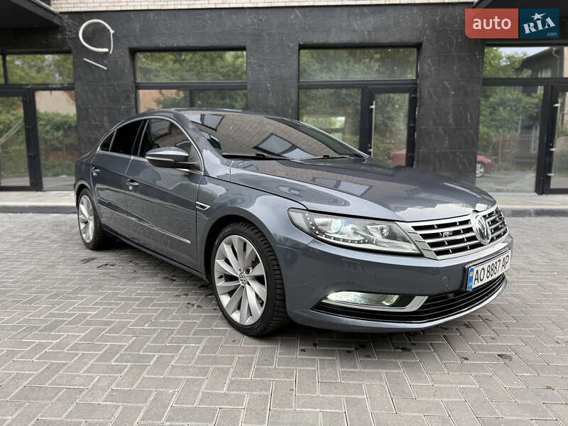 Купе Volkswagen CC / Passat CC 2012 в Ужгороді