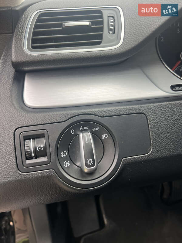 Купе Volkswagen CC / Passat CC 2014 в Киеве
