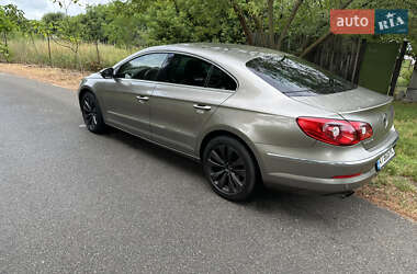 Купе Volkswagen CC / Passat CC 2011 в Киеве