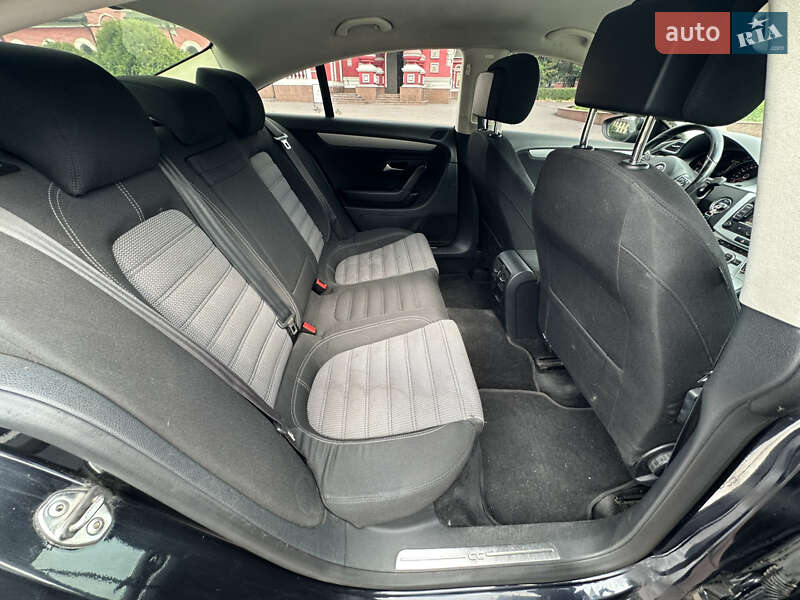 Купе Volkswagen CC / Passat CC 2012 в Дніпрі