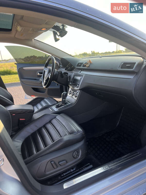 Купе Volkswagen CC / Passat CC 2013 в Львове