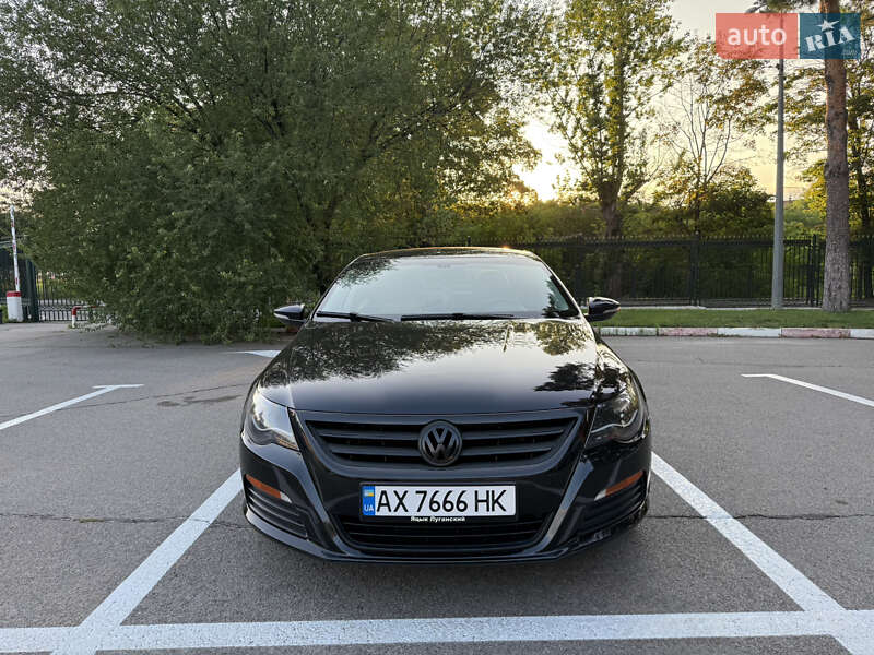 Купе Volkswagen CC / Passat CC 2012 в 