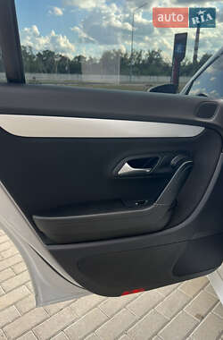Купе Volkswagen CC / Passat CC 2013 в 